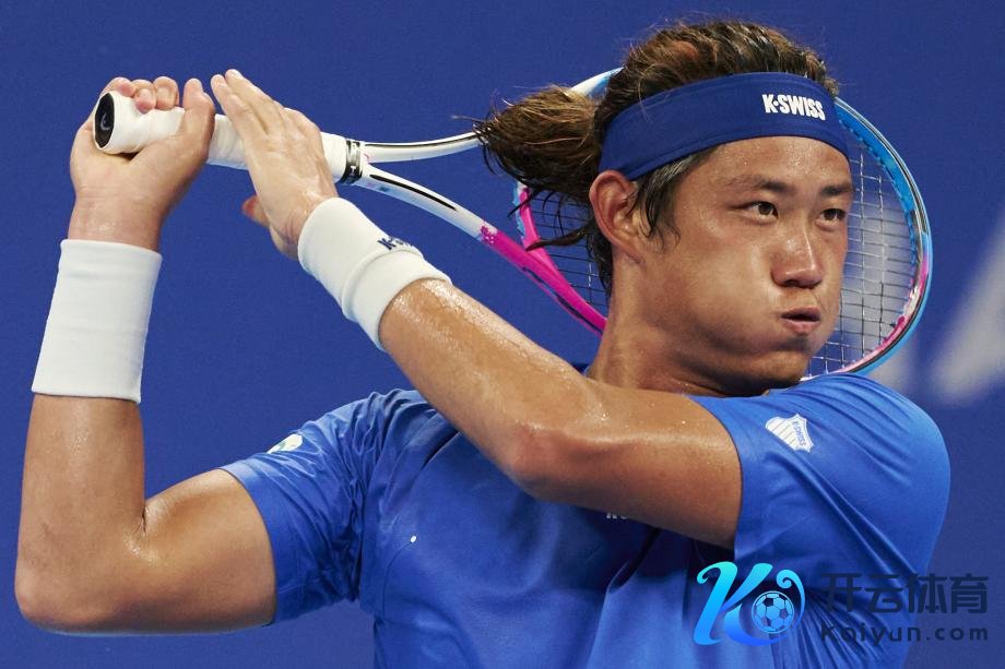 [图]张之臻2-0横扫 晋级ATP250杭州公开赛八强体育录像/图片